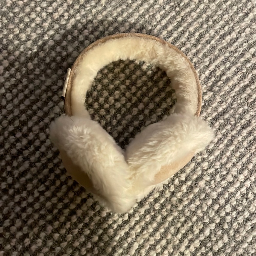 Fuzz ear muffs